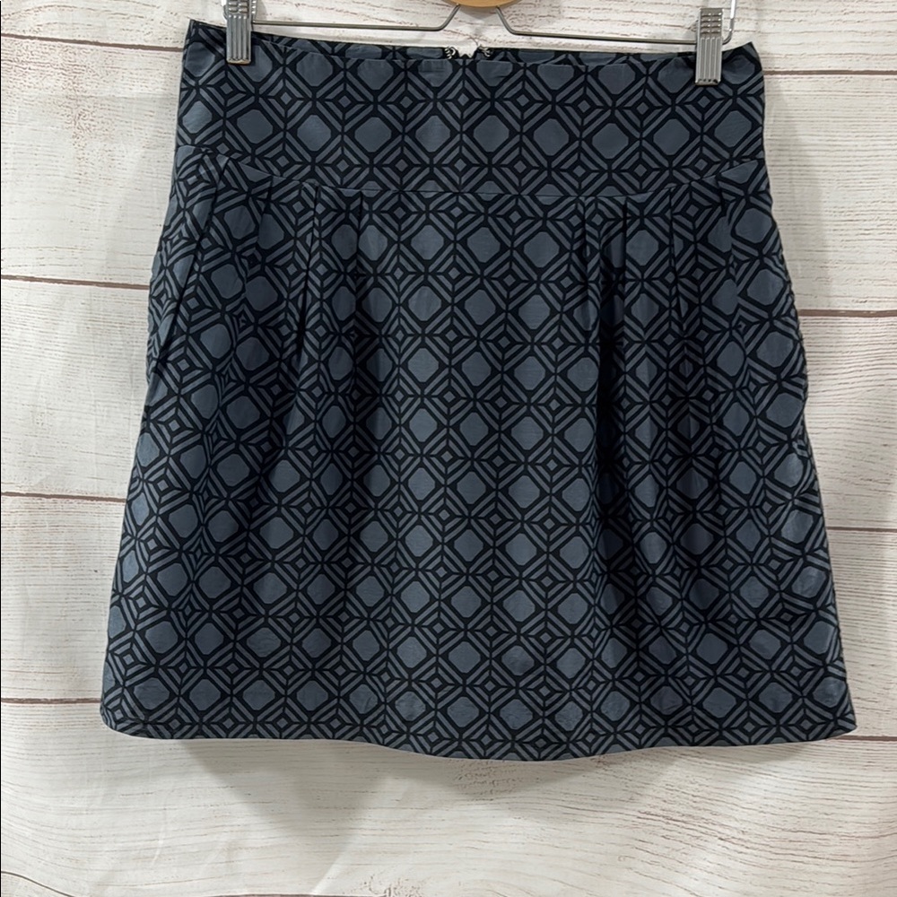 Women's A line black and gray Geometric Patterned Black Skirt Banana Republic 8